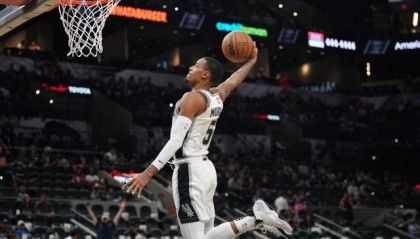 开云中国-赛季开始也不会消停！盘点最可能季初被交易的球员