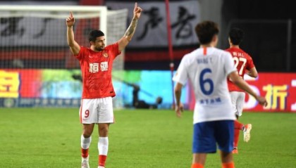 开云平台-广州队暂列赛区头名 卡帅：保证全员健康最后争冠